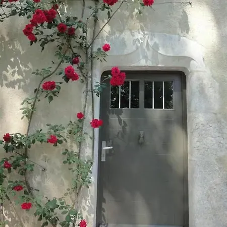 Le Domaine De La Bourne Et Sa Piscine *