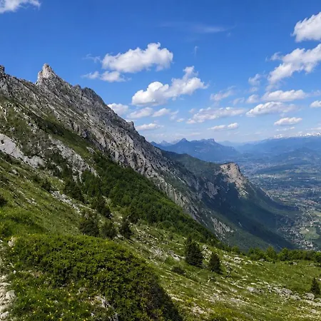 Le Domaine De La Bourne Et Sa Piscine Saint-Just-de-Claix