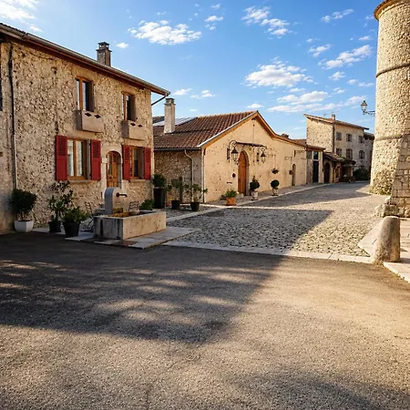 Le Domaine De La Bourne Et Sa Piscine