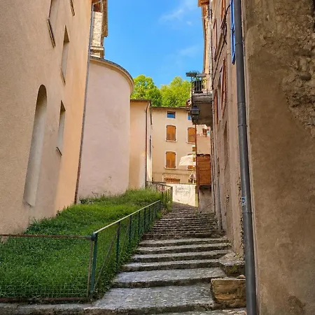 Le Domaine De La Bourne Et Sa Piscine * Saint-Just-de-Claix